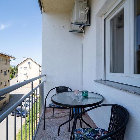 Apartman Josip Gospić Buitenkant foto