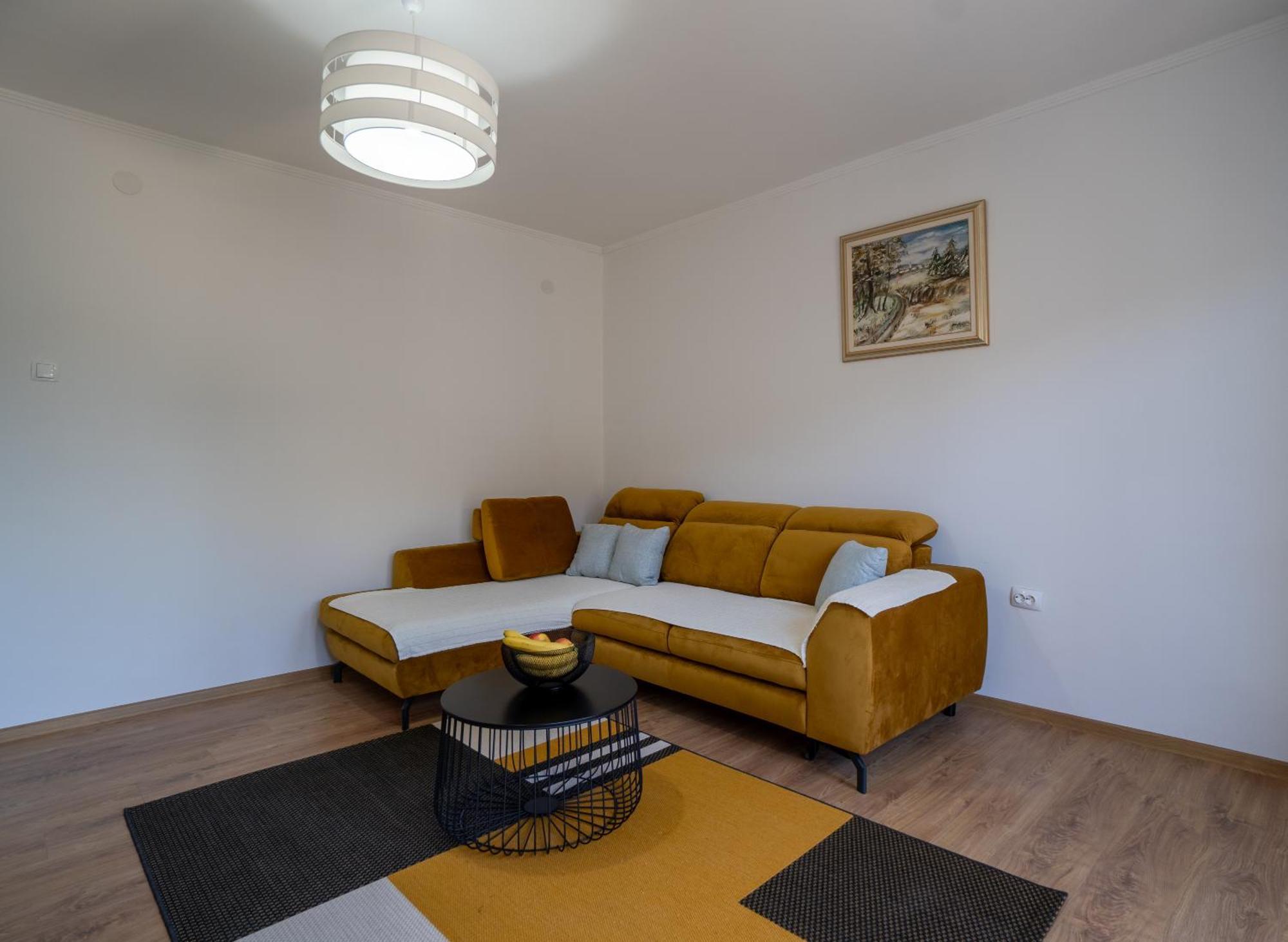 Apartman Josip Gospić Buitenkant foto